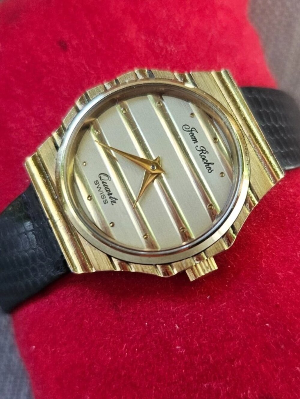 Vintage Jean Roches Ladies Wristwatch Swiss Made Gold Tone Case Analog Watch